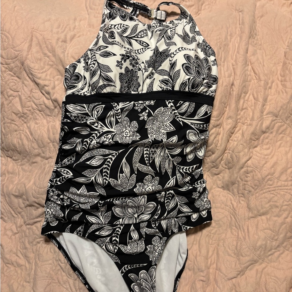 Jantzen Black and White Floral One-Piece Swimsuit #5